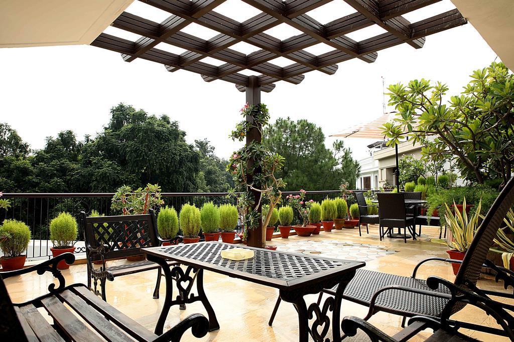Ahuja Residency Golf Links Hotel Új-Delhi Kültér fotó