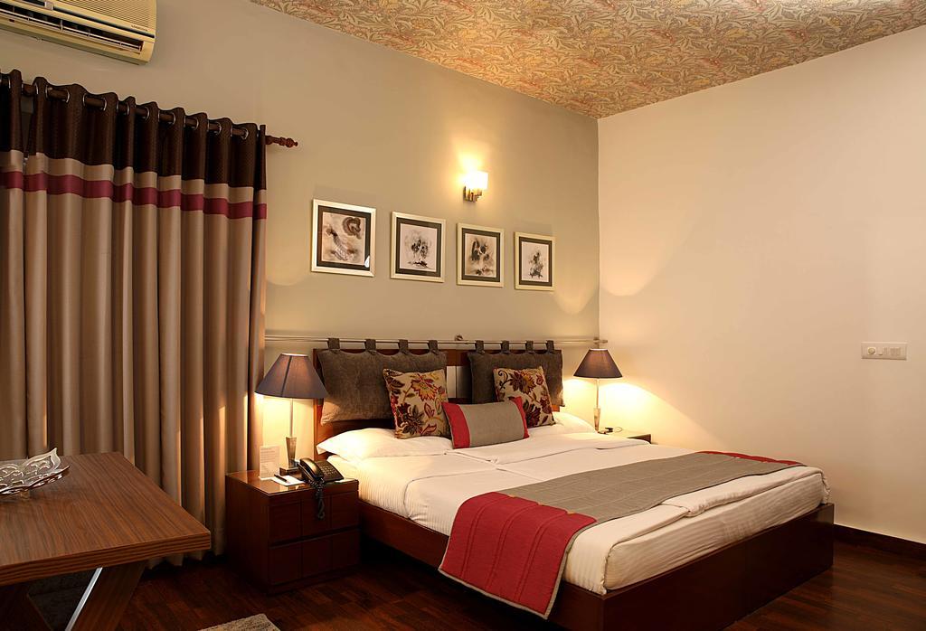 Ahuja Residency Golf Links Hotel Új-Delhi Kültér fotó