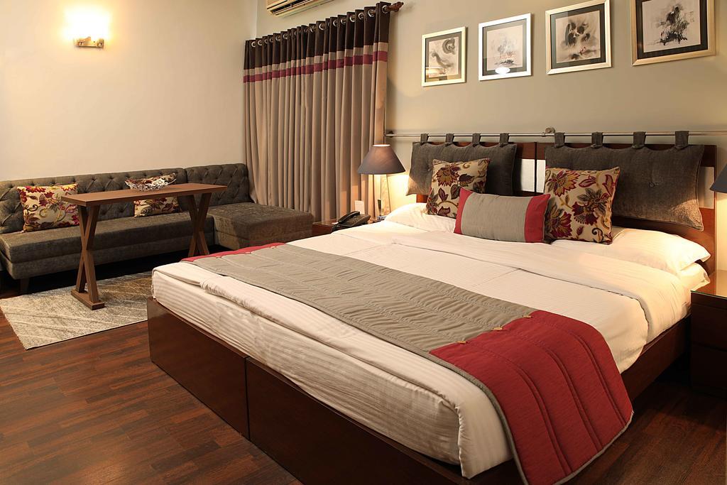 Ahuja Residency Golf Links Hotel Új-Delhi Kültér fotó