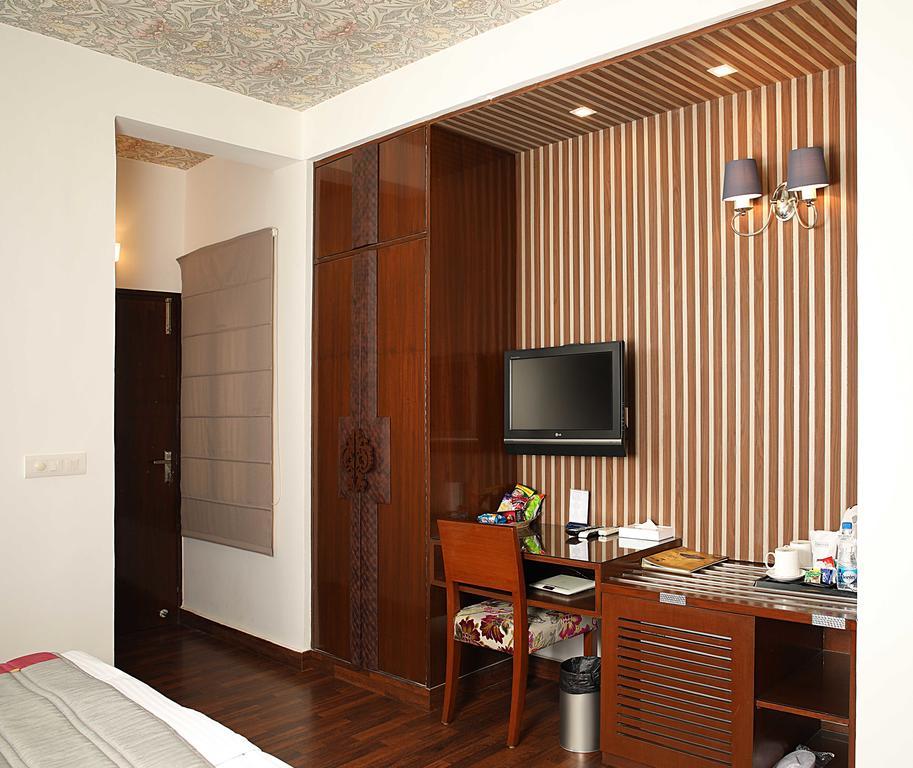 Ahuja Residency Golf Links Hotel Új-Delhi Kültér fotó