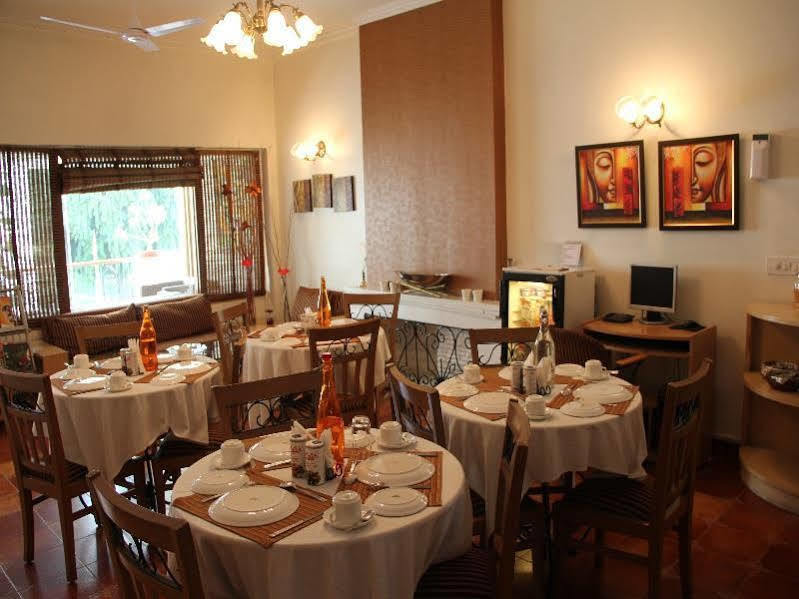 Ahuja Residency Golf Links Hotel Új-Delhi Kültér fotó