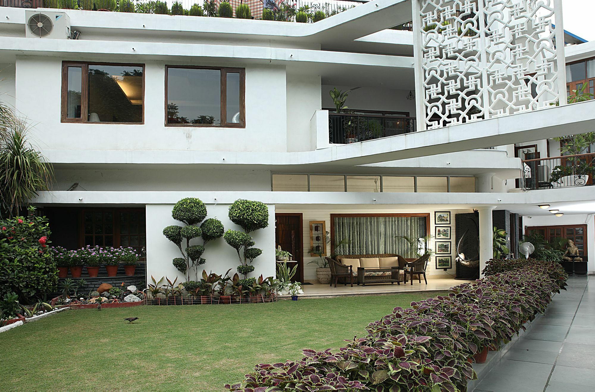 Ahuja Residency Golf Links Hotel Új-Delhi Kültér fotó