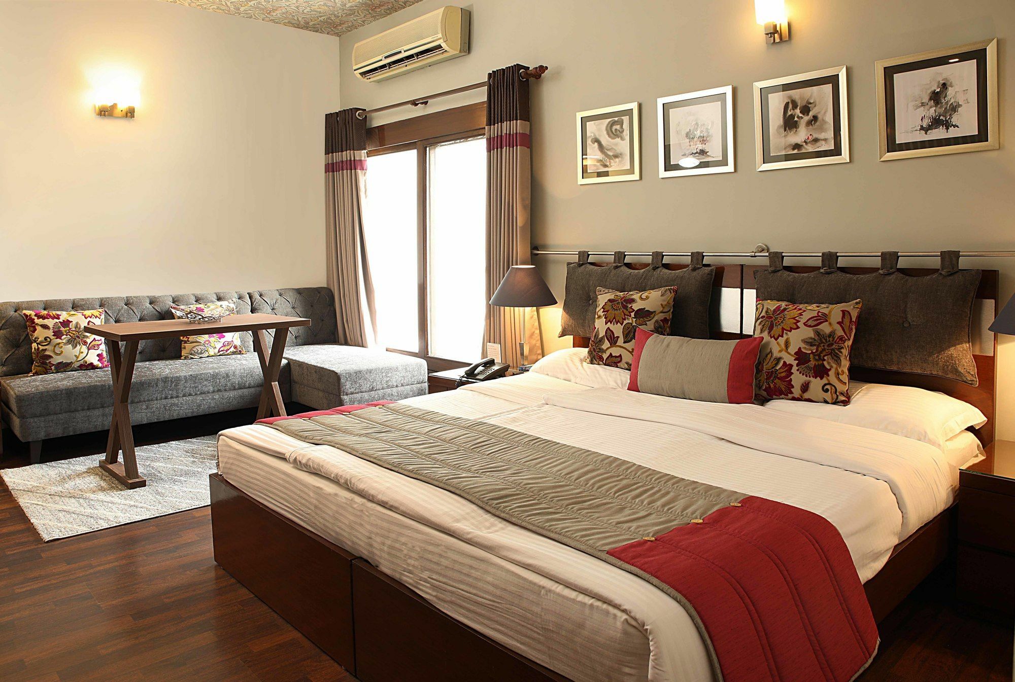 Ahuja Residency Golf Links Hotel Új-Delhi Kültér fotó