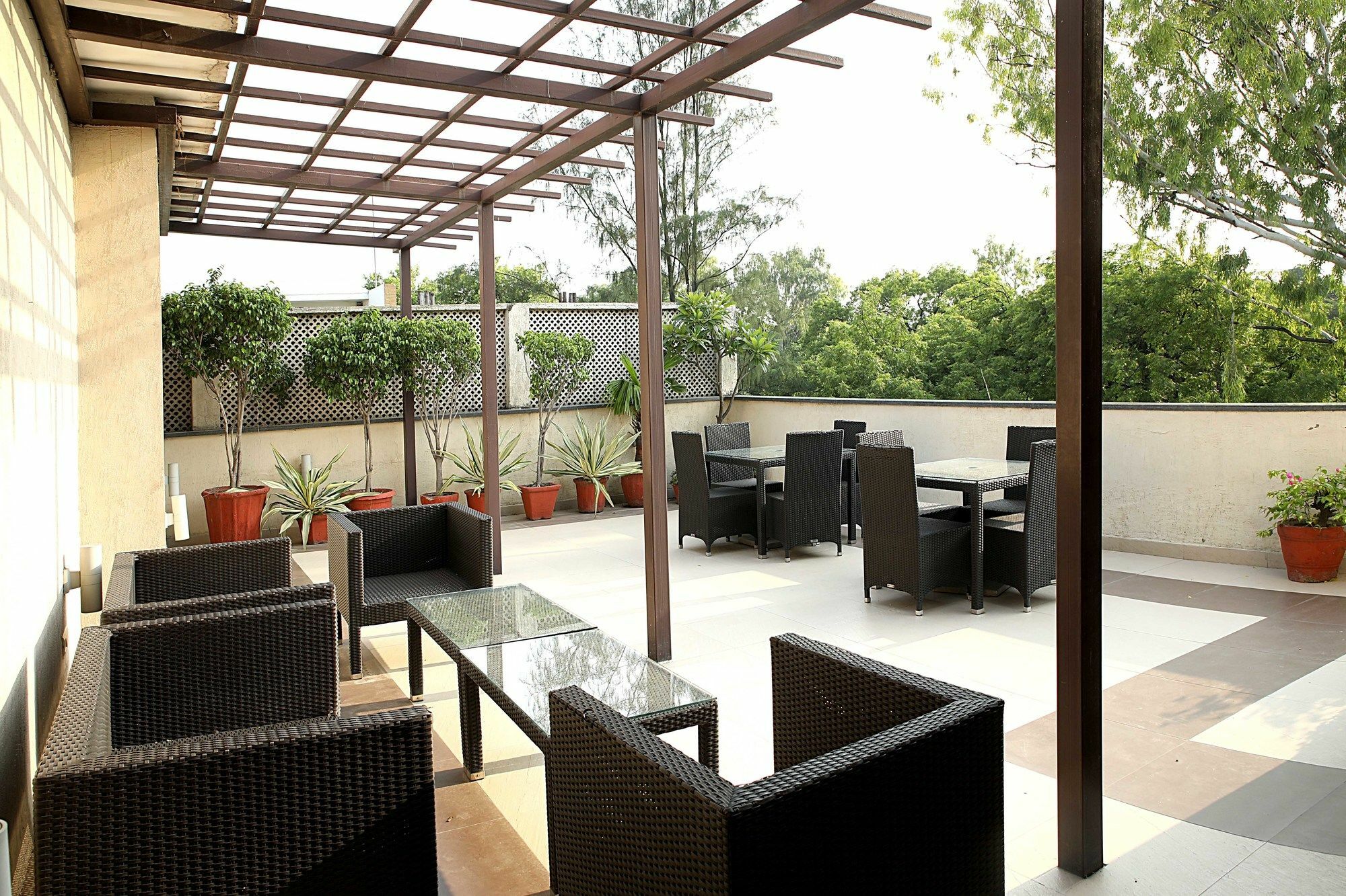 Ahuja Residency Golf Links Hotel Új-Delhi Kültér fotó